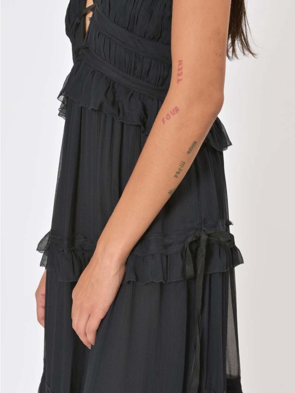 Ulla Johnson Agatha gown - Black Ruffled Tiered Maxi Dress with Strappy V-Neck - Picture 3 of 12